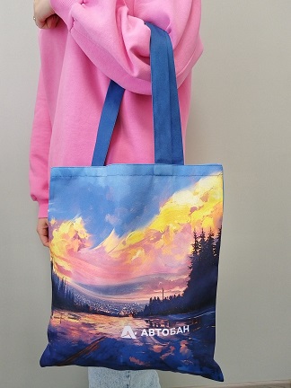 Шопперы с нанесением на них изображения являются довольно распространенным вариантом в качестве сувенира для клиентов и партнеров. 