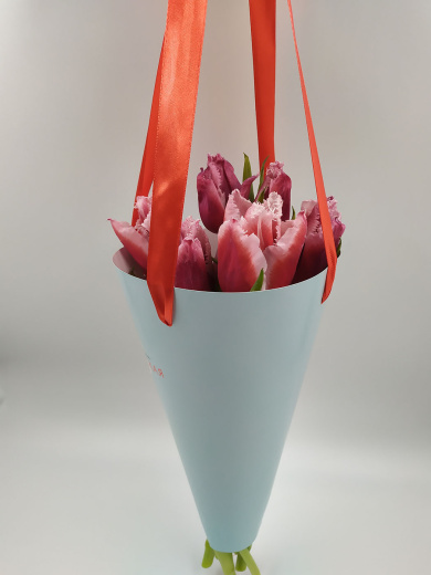 Конус для цветов с ручками